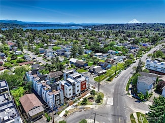 4304 S Holden St, Seattle, WA 98118
