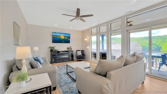 611 Lazy Days Rd Unit L5, Osage Beach, MO 65065