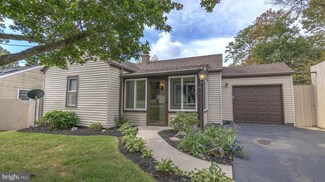 2038 Millcreek Rd, Lancaster, PA 17602