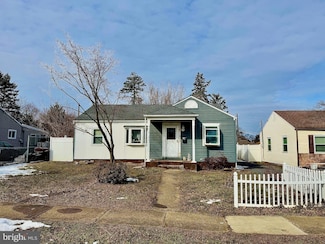 1304 Strafford Rd, Camp Hill, PA 17011