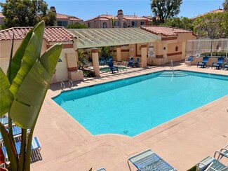 3101 Plaza Del Amo Unit 2, Torrance, CA 90503