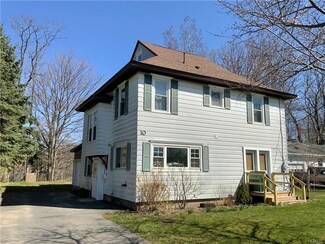10 Hill St, Pulaski, NY 13142