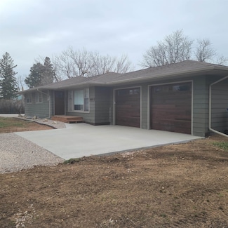 440 Hillsview Dr, Spearfish, SD 57783