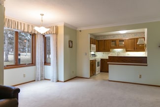1666 Coffman St Unit 129, Falcon Heights, MN 55108