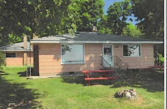 25323 Northshore Dr, McMillan, MI 49853