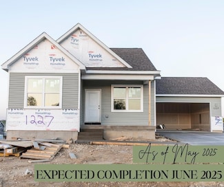 1227 Stone Ln, Waverly, IA 50677