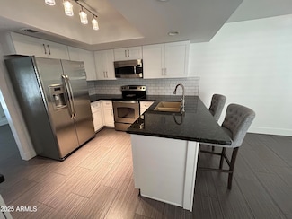 320 E Larkspur Ln, Tempe, AZ 85281