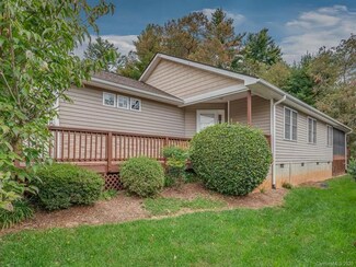 90 Creeks End Cir, Mills River, NC 28759