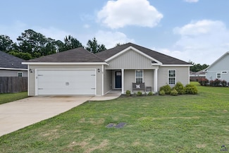 23 Cole Dr, Hawkinsville, GA 31036