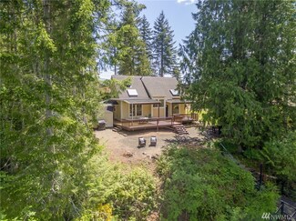 41 E Orchard Beach Dr, Grapeview, WA 98546