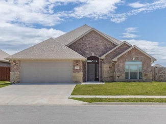 1040 Sundance Ln, Bentonville, AR 72712
