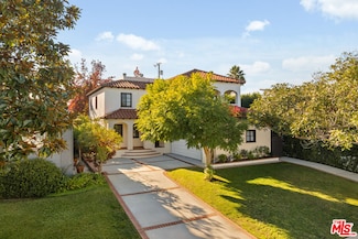 7917 Westlawn Ave, Los Angeles, CA 90045