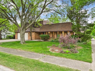 3843 Lizette Ln, Glenview, IL 60026