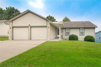 18307 E Us Highway 24 Cir, Independence, MO 64056
