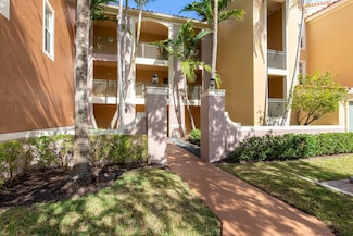 11790 Saint Andrews Place Unit 208, Wellington, FL 33414