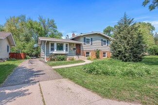 421 Ruby Dr, Saint Paul, MN 55118