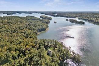 91 Tree Farm Dr, Woolwich, ME 04579