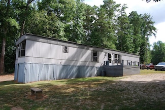 110 E Daylight Dr, Eatonton, GA 31024