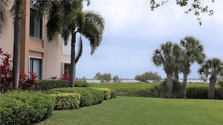 6240 E Mirror Lake Dr Unit 201, Sebastian, FL 32958
