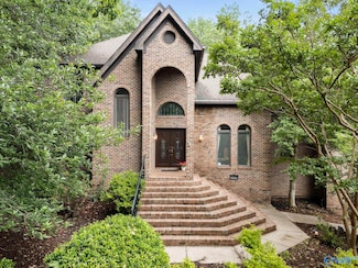 2703 Chandler Cir SE, Huntsville, AL 35801