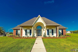 272 Tulip Dr, Houma, LA 70360