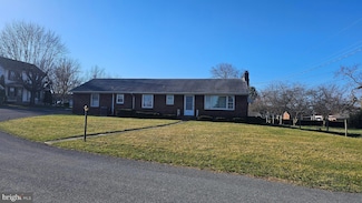 204 Walnut St, Greencastle, PA 17225