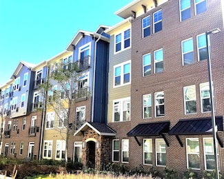 700 E Algonquin Rd Unit 2409, Schaumburg, IL 60173