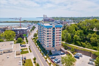 415 N Lake St Unit 805, Port Washington, WI 53074