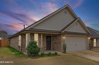 7952 Allenwood Ln, Olive Branch, MS 38654