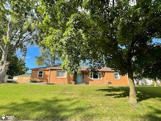 804 Saginaw St, Vassar, MI 48768