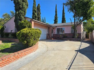 7532 Radford Ave, North Hollywood, CA 91605