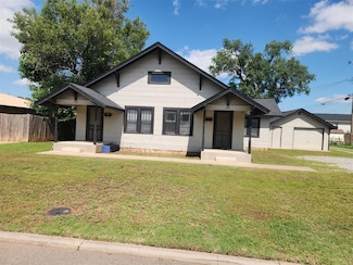 320 N Bradley St, Weatherford, OK 73096