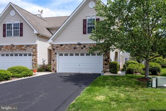 246 Brinley Dr Unit 94, Pennington, NJ 08534