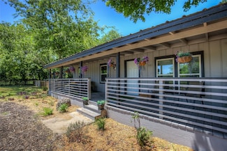 1101 Redoak Dr, Quinlan, TX 75474