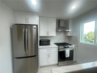 15032 Valley Vista Blvd, Los Angeles, CA 91403