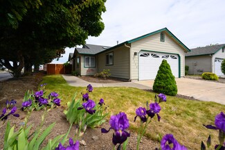 3706 SW Sam Snead Ct, Redmond, OR 97756