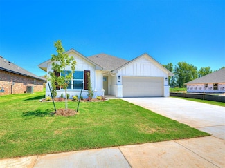 7700 Three Woods Ln, Yukon, OK 73099