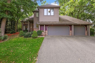 12068 Gantry Ln, Saint Paul, MN 55124