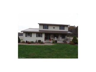 10072 State Route 800 SE, Uhrichsville, OH 44683