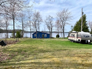 21 Coyote Ln, Meddybemps, ME 04657