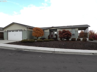 1903 Golden Way, the Dalles, OR 97058