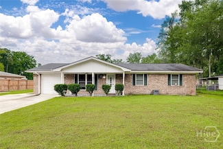 61 Quail Ln, Richmond Hill, GA 31324