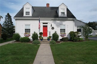 21 Homeland St, Johnston, RI 02919