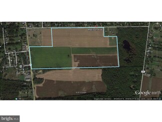 31 S Delsea Dr, Clayton, NJ 08312