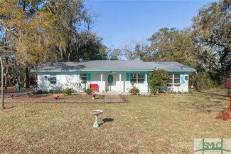 219 Gunter St, Saint Marys, GA 31558