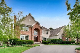 14 Greenbriar Ln, Hawthorn Woods, IL 60047
