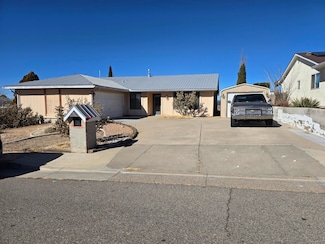 12501 Iroquois Place NE, Albuquerque, NM 87112
