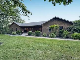 5143 Sportsman Rd, Waterloo, IL 62298