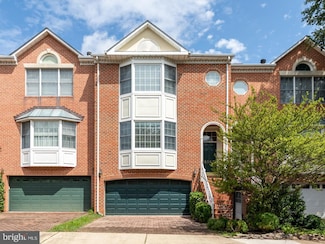 8165 Madrillon Ct, Vienna, VA 22182