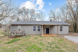 221 Walker St, Sparta, TN 38583